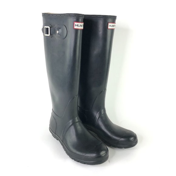black matte hunter rain boots size 8